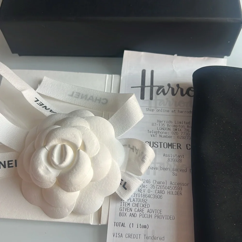 CHANEL Classic Card Holder Quilted Caviar GHW - Picture 3 of 6